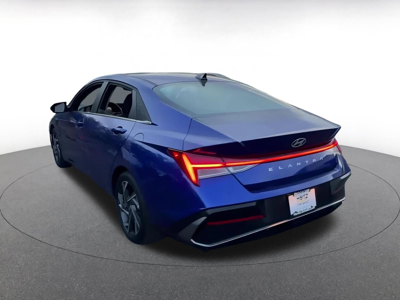 Thumbnail: 2025 Hyundai Elantra - 11