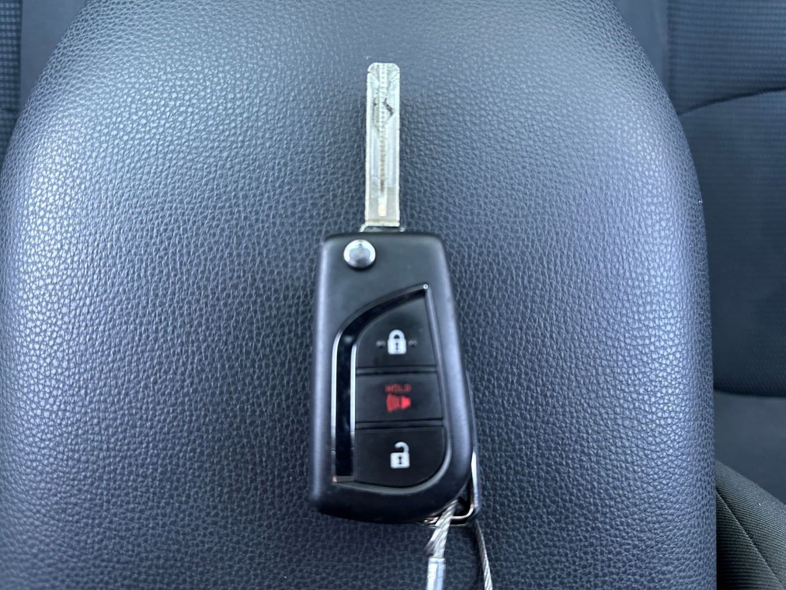 Thumbnail: 2025 Toyota RAV4 - 22