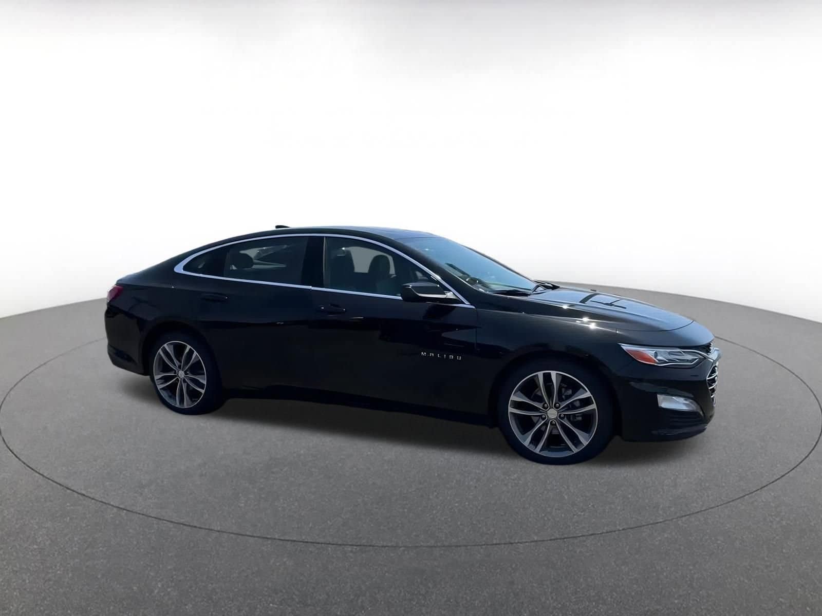 Thumbnail: 2024 Chevrolet Malibu - 2
