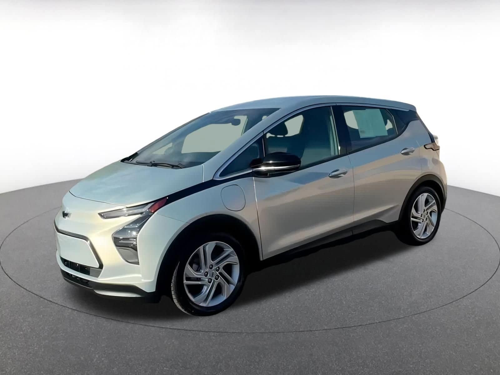 Thumbnail: 2023 Chevrolet Bolt EV - 8