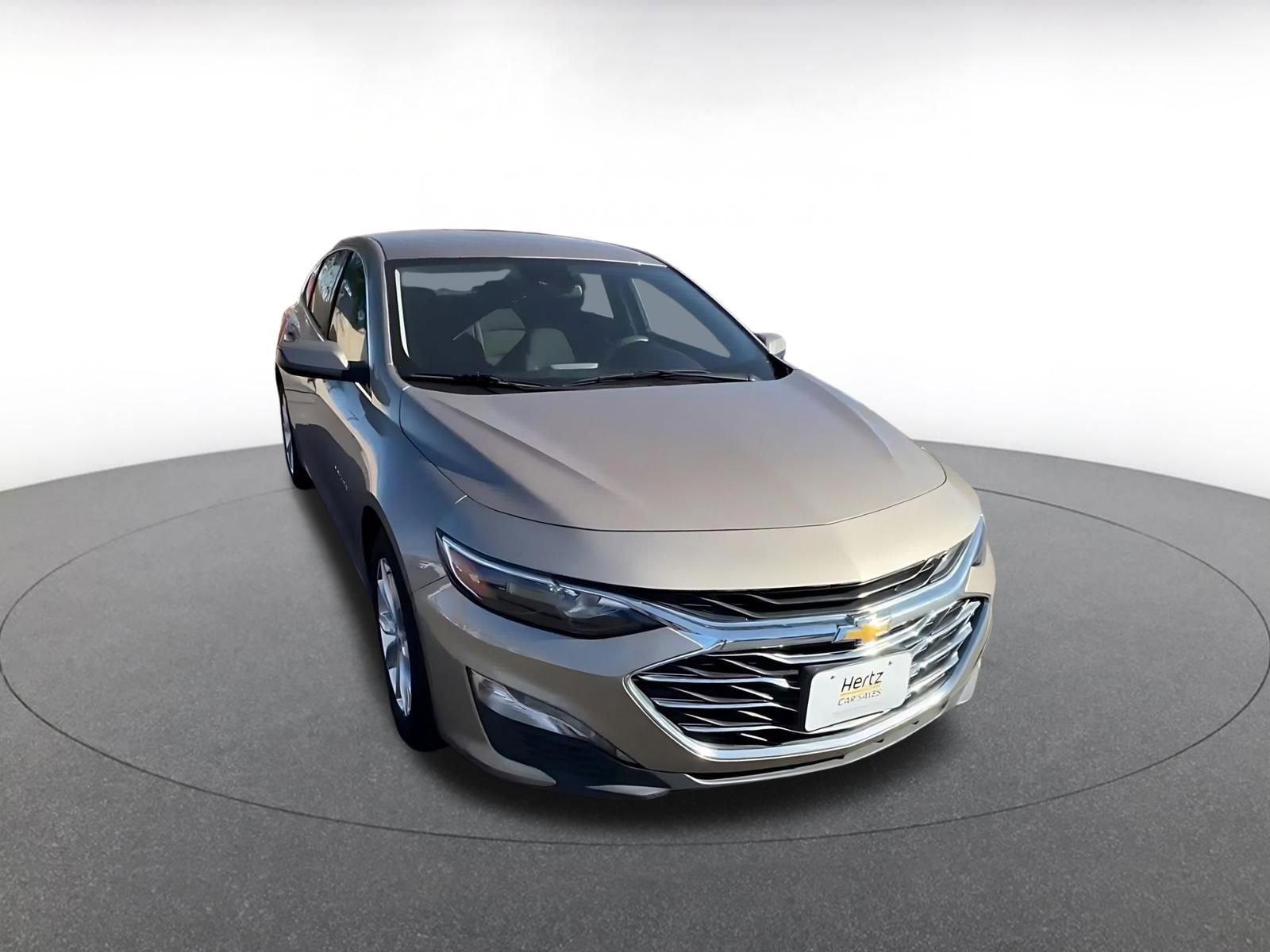 Thumbnail: 2023 Chevrolet Malibu - 3