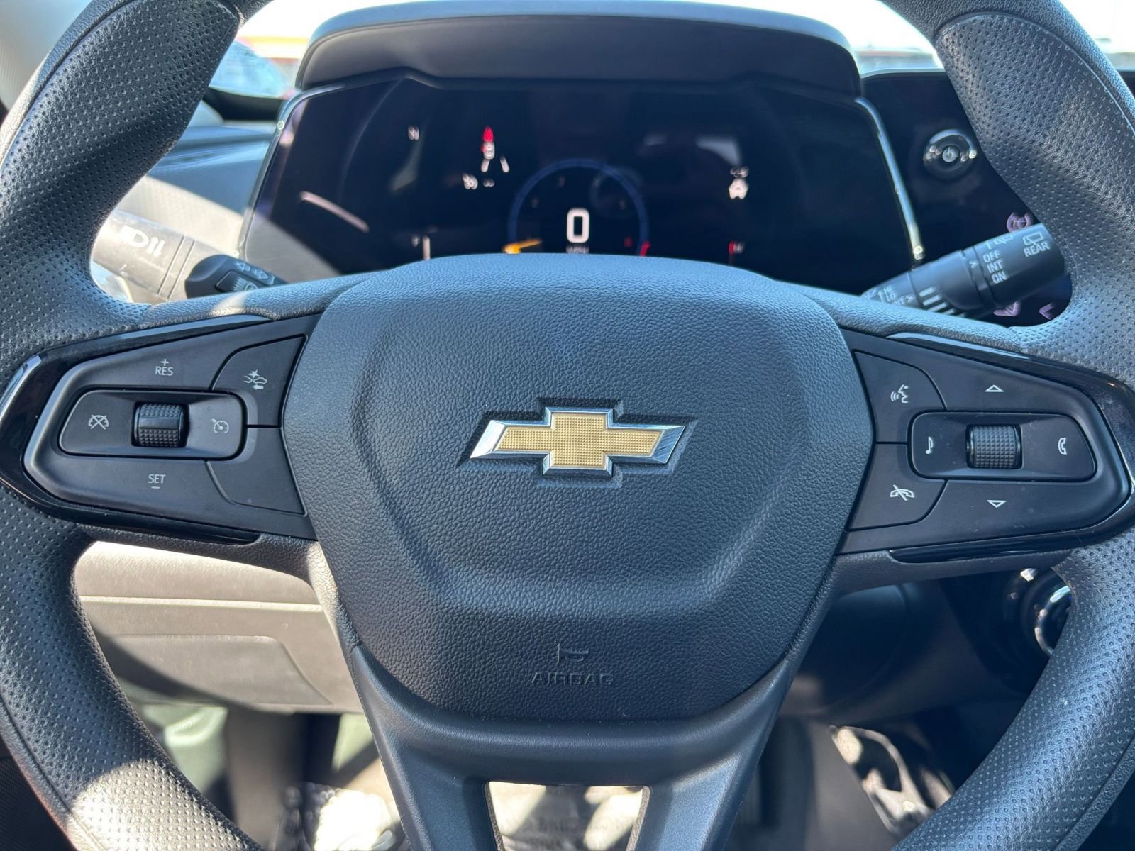 Thumbnail: 2025 Chevrolet Trax - 27