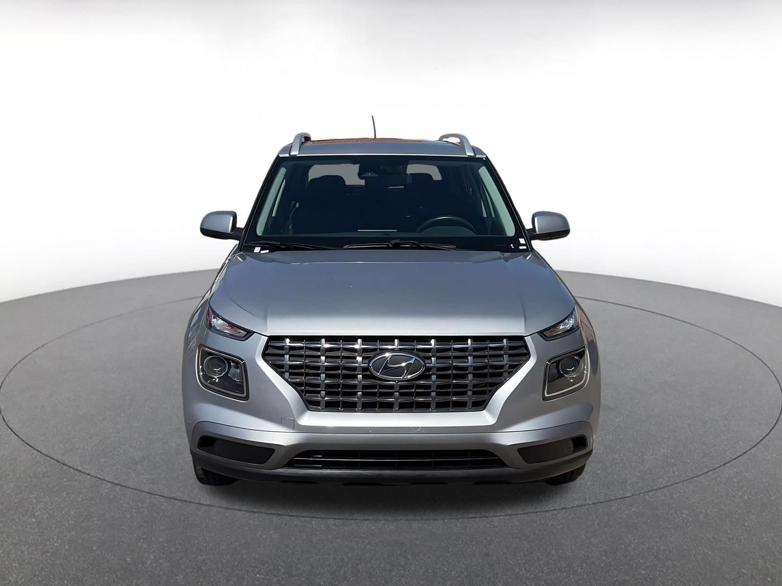 Thumbnail: 2025 Hyundai Venue - 4