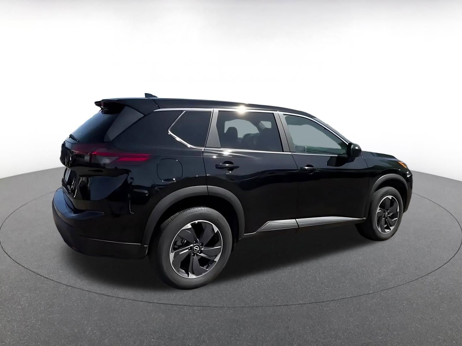 Thumbnail: 2025 Nissan Rogue - 15