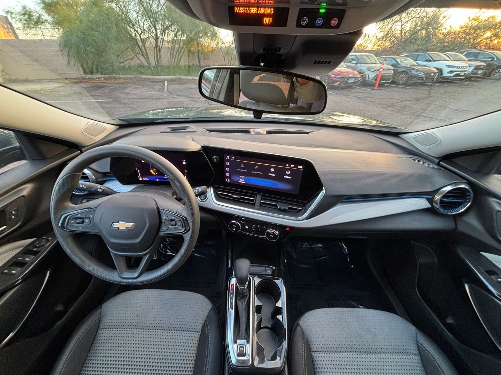 Thumbnail: 2025 Chevrolet Trax - 32