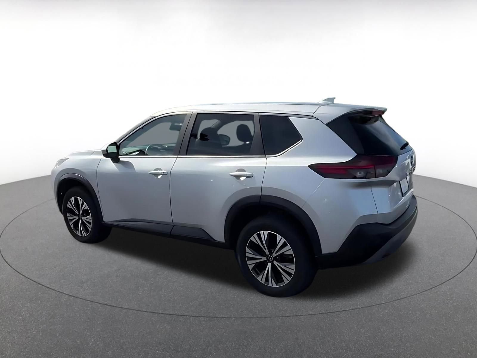 Thumbnail: 2025 Nissan Rogue - 10
