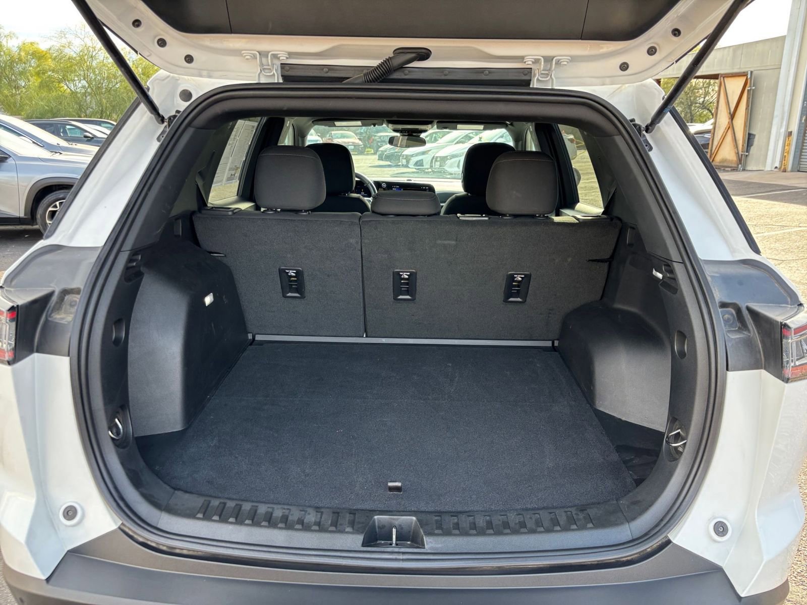 Thumbnail: 2025 Chevrolet Equinox - 31