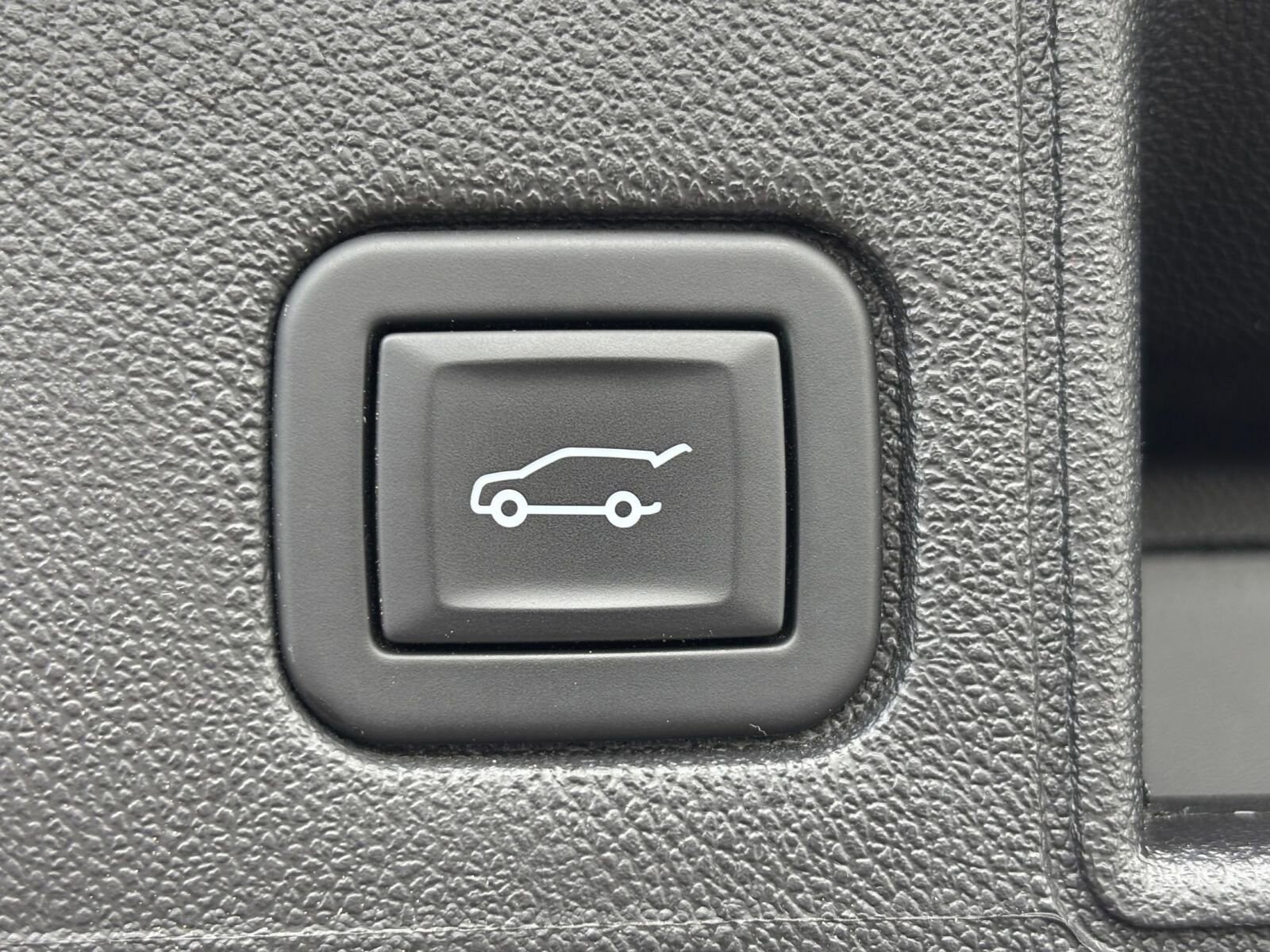 Thumbnail: 2024 GMC Terrain - 23