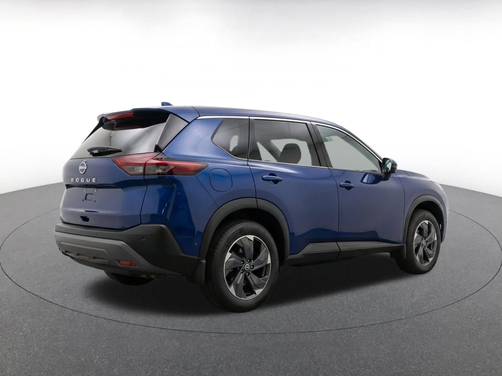 Thumbnail: 2025 Nissan Rogue - 9