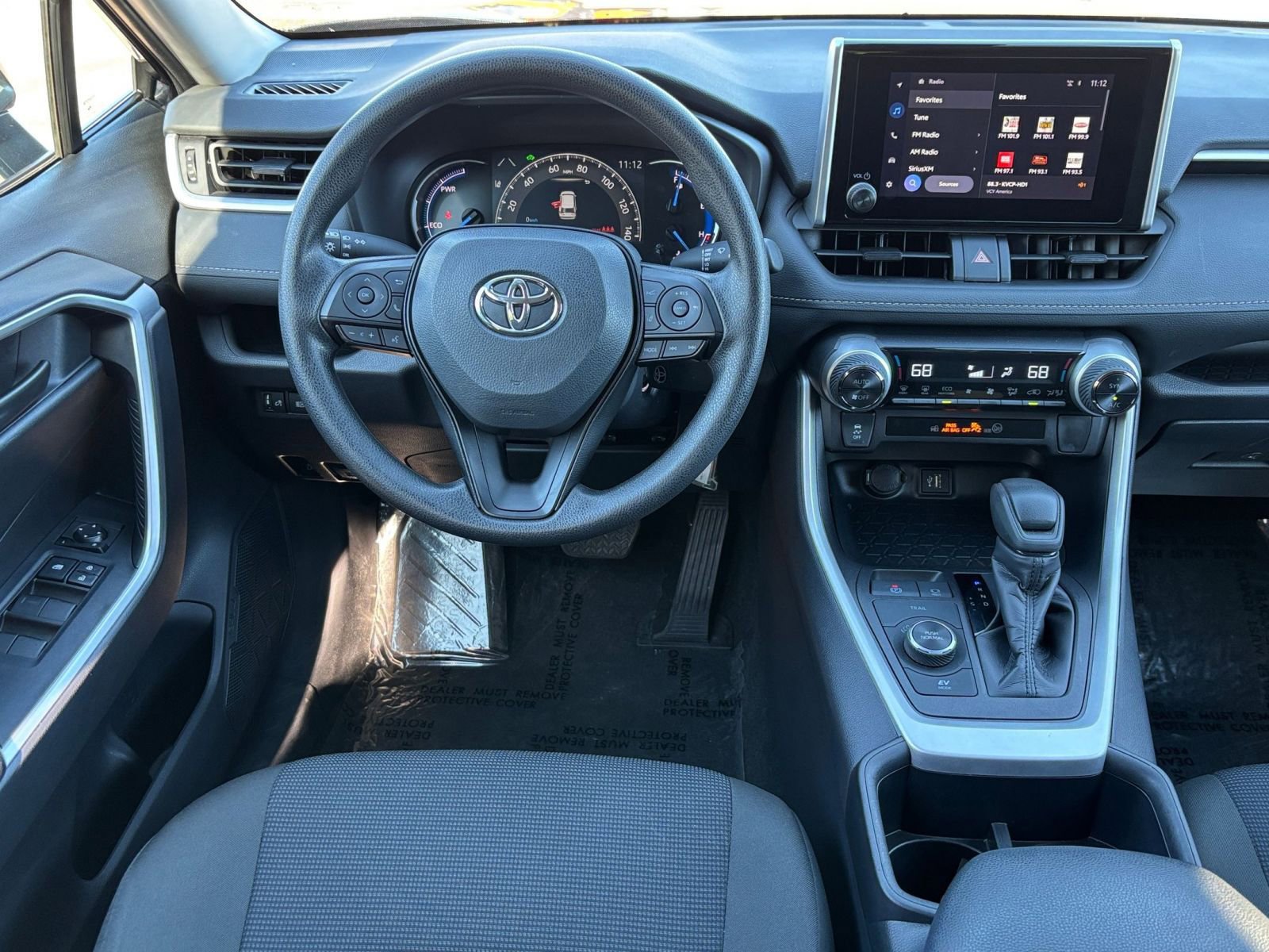 Thumbnail: 2025 Toyota RAV4 - 33