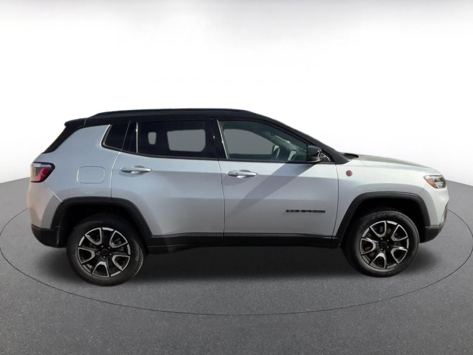 Thumbnail: 2025 Jeep Compass - 16