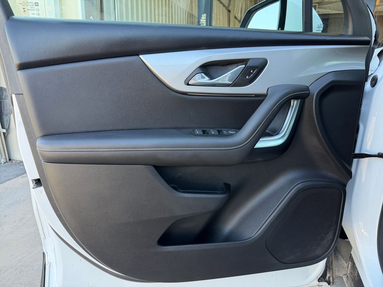 Thumbnail: 2025 Chevrolet Blazer - 18