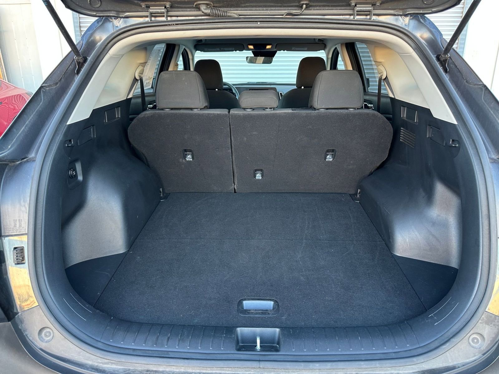 Thumbnail: 2025 Kia Sportage - 30