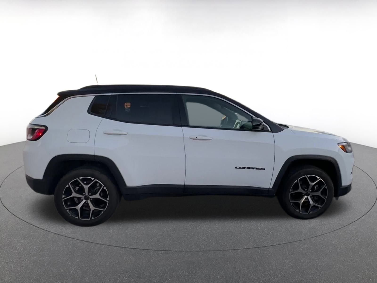 Thumbnail: 2025 Jeep Compass - 16