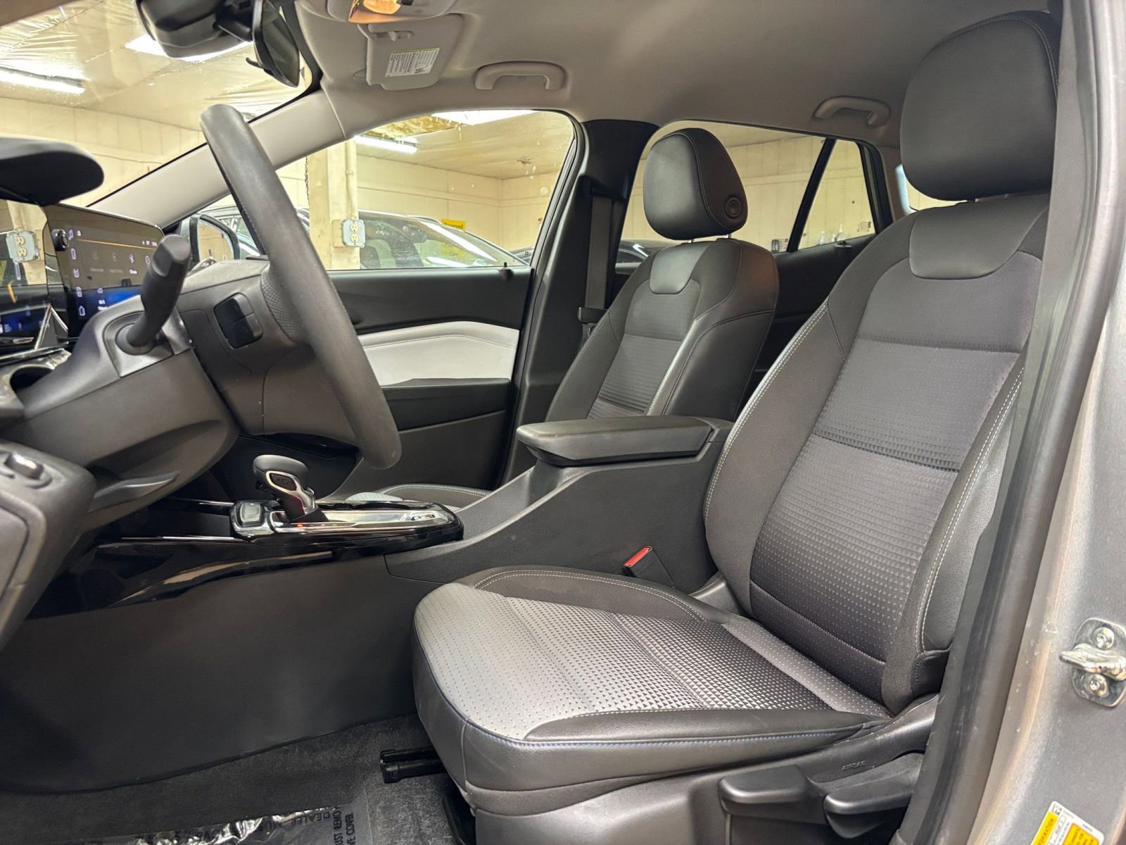 Thumbnail: 2025 Chevrolet Trax - 25