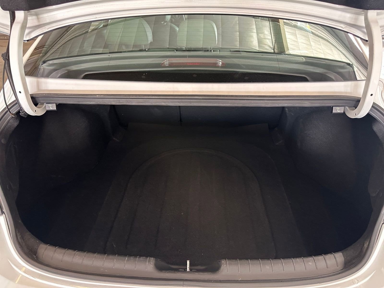 Thumbnail: 2025 Hyundai Elantra - 31