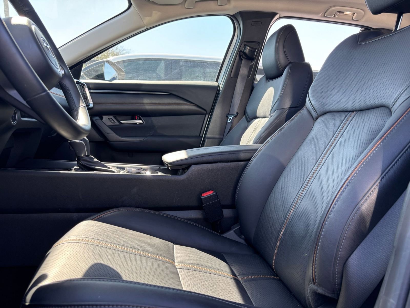 Thumbnail: 2025 Mazda CX-50 - 28