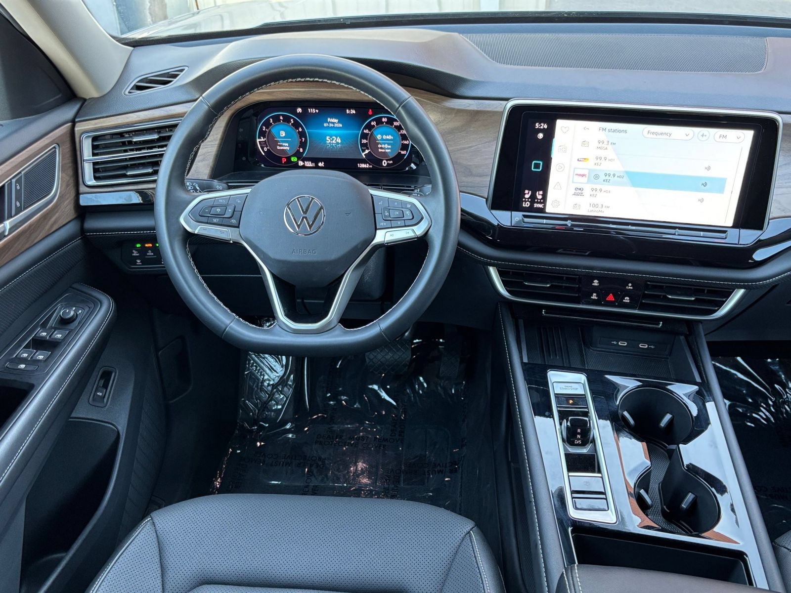Thumbnail: 2026 Volkswagen Atlas - 32