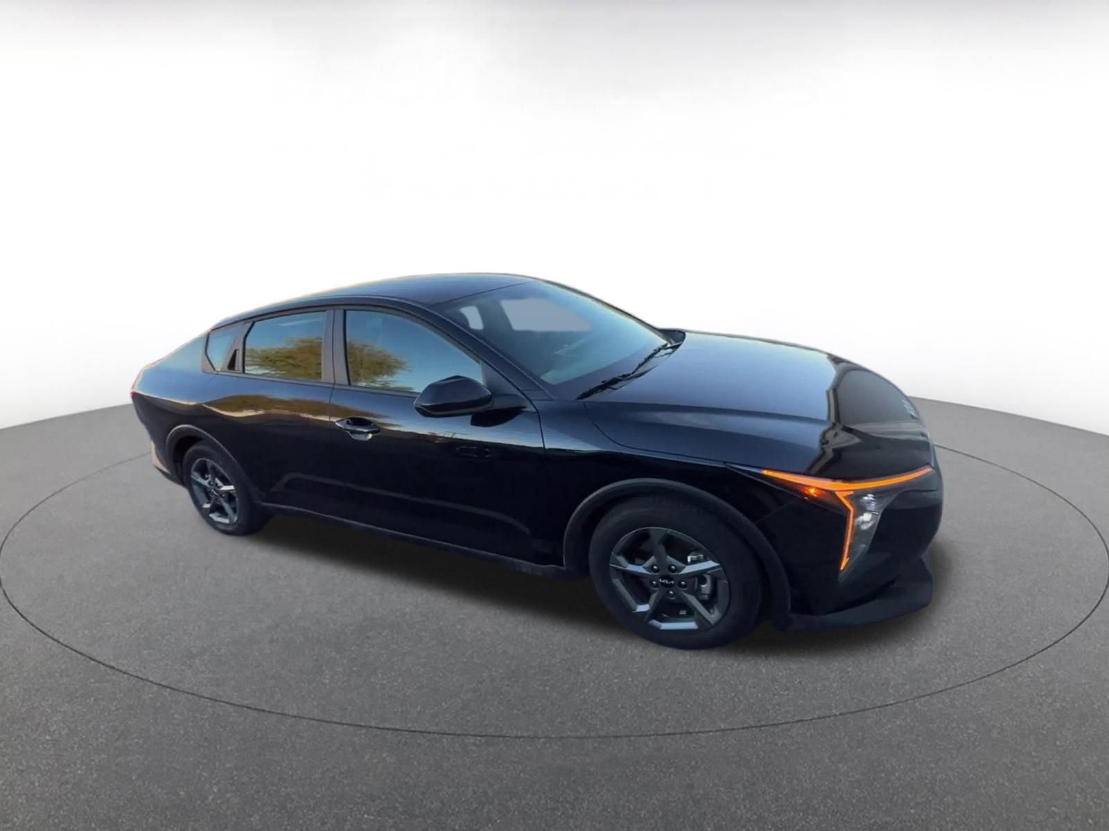 Thumbnail: 2025 Kia K4 - 2