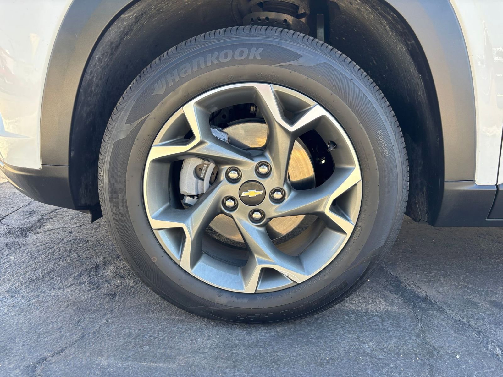 Thumbnail: 2025 Chevrolet Trax - 29