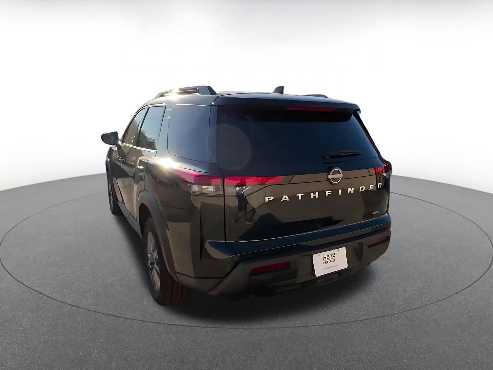 Thumbnail: 2025 Nissan Pathfinder - 11