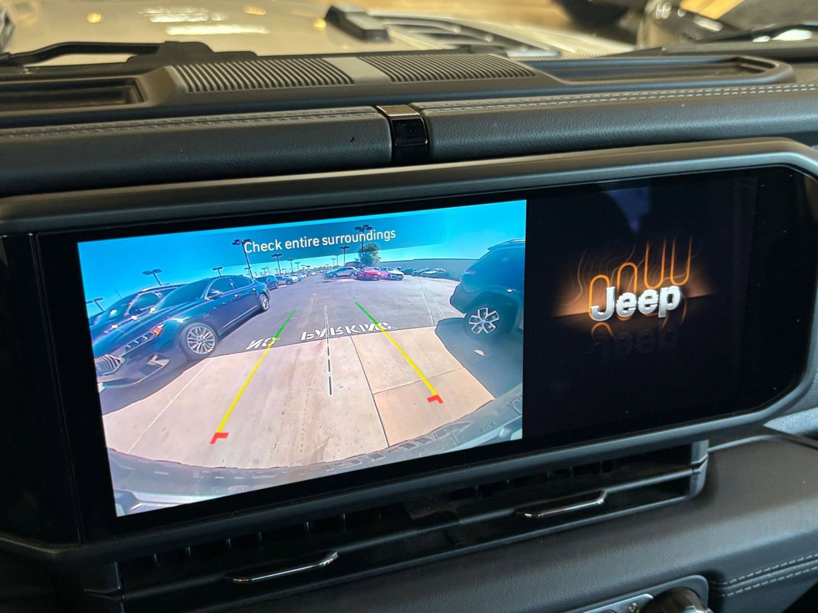 Thumbnail: 2025 Jeep Wrangler - 17