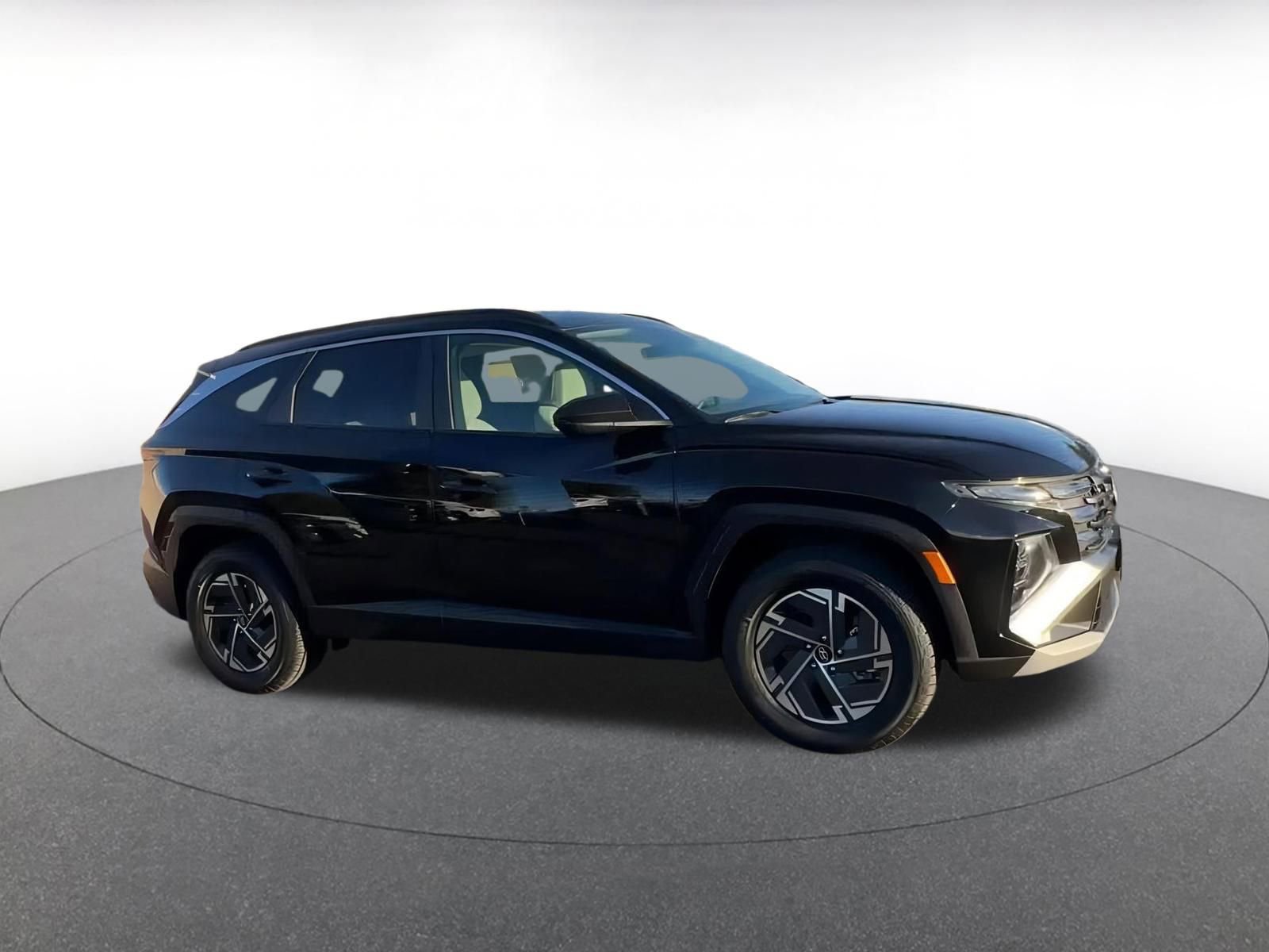 Thumbnail: 2025 Hyundai Tucson - 2