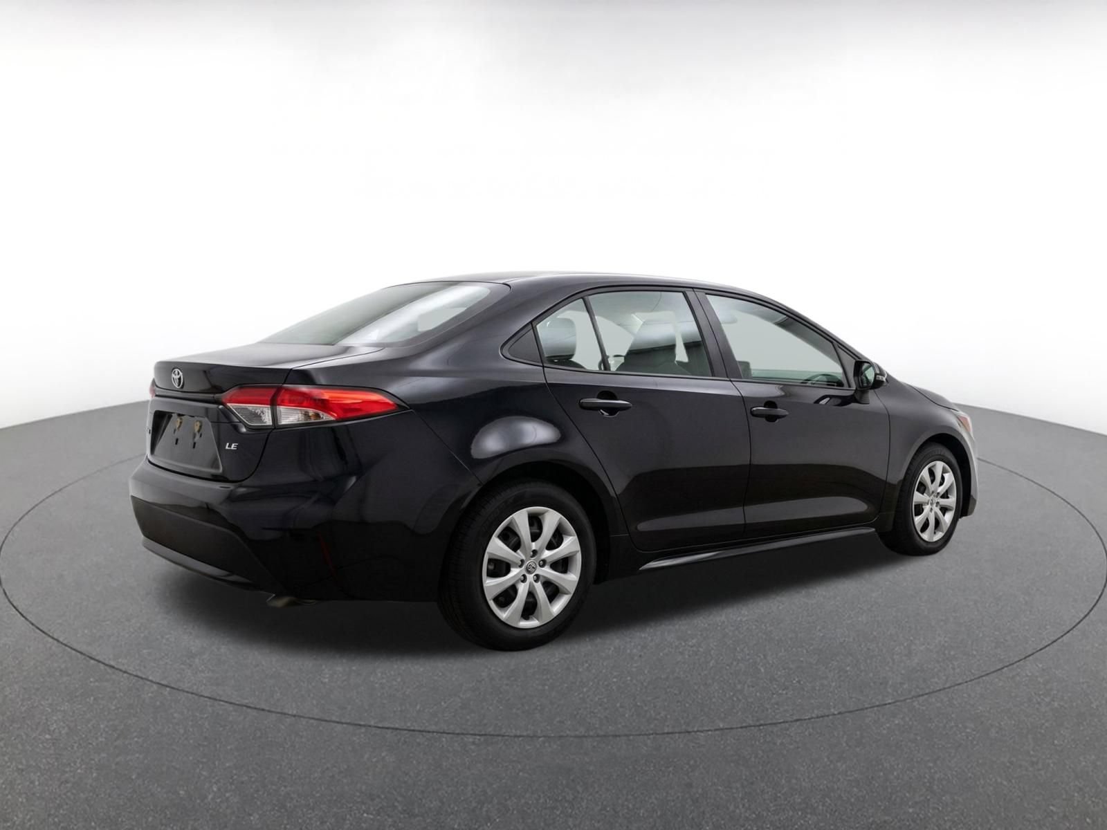 Thumbnail: 2025 Toyota Corolla - 9