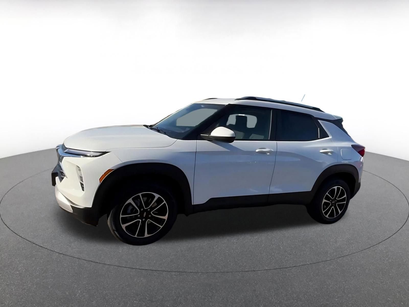 Thumbnail: 2025 Chevrolet TrailBlazer - 8