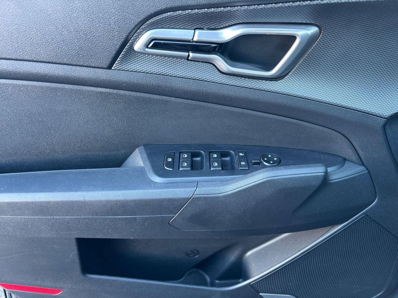 Thumbnail: 2025 Kia Sportage - 18