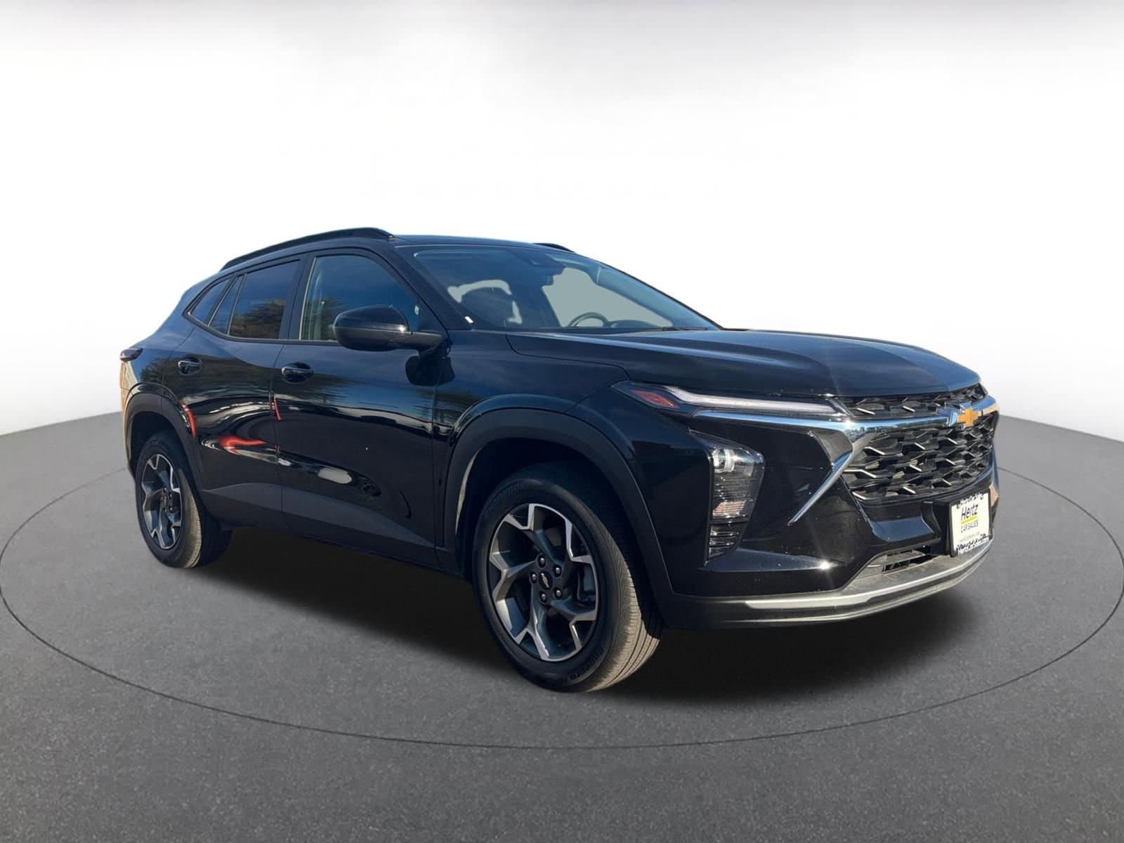 Thumbnail: 2025 Chevrolet Trax - 1