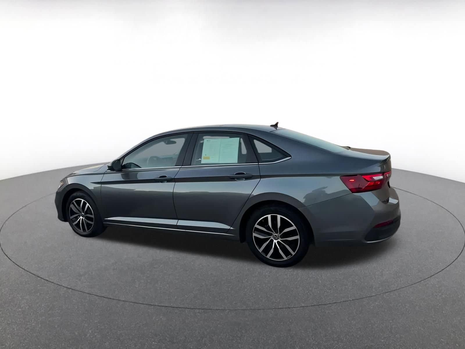 Thumbnail: 2025 Volkswagen Jetta - 10