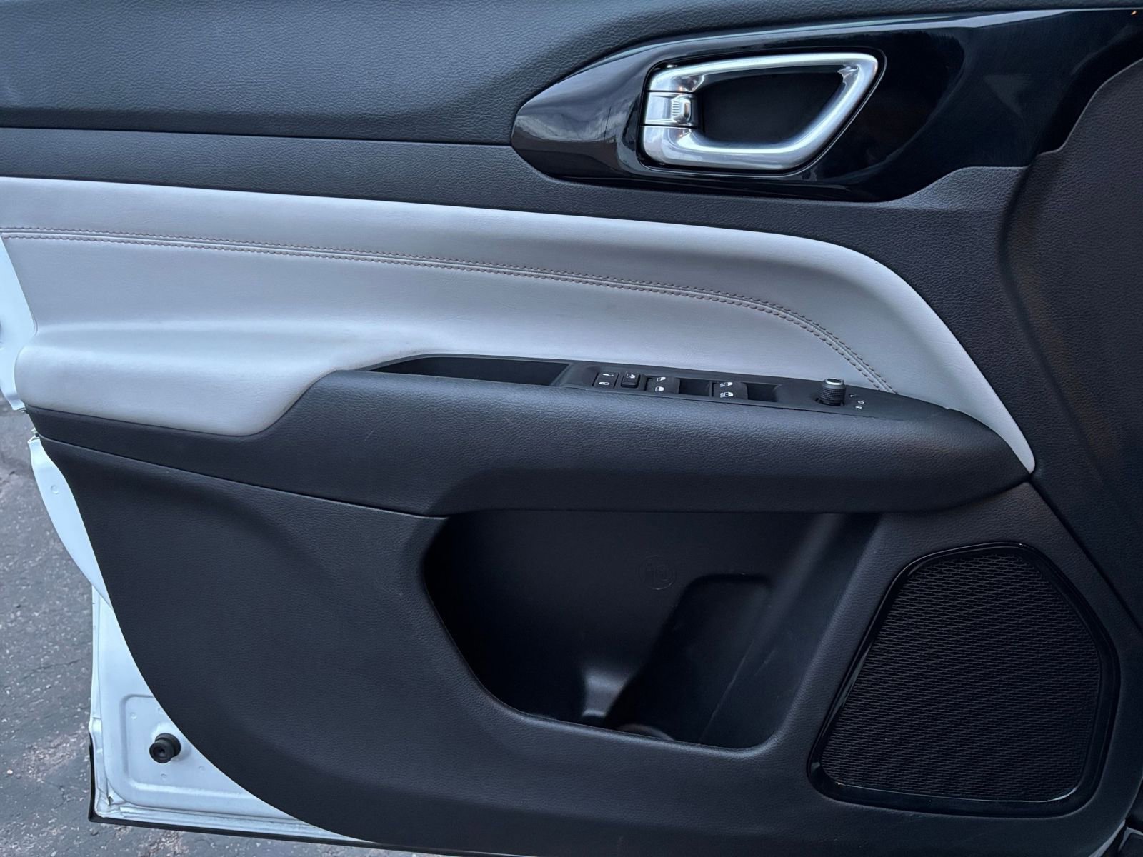 Thumbnail: 2025 Jeep Compass - 20