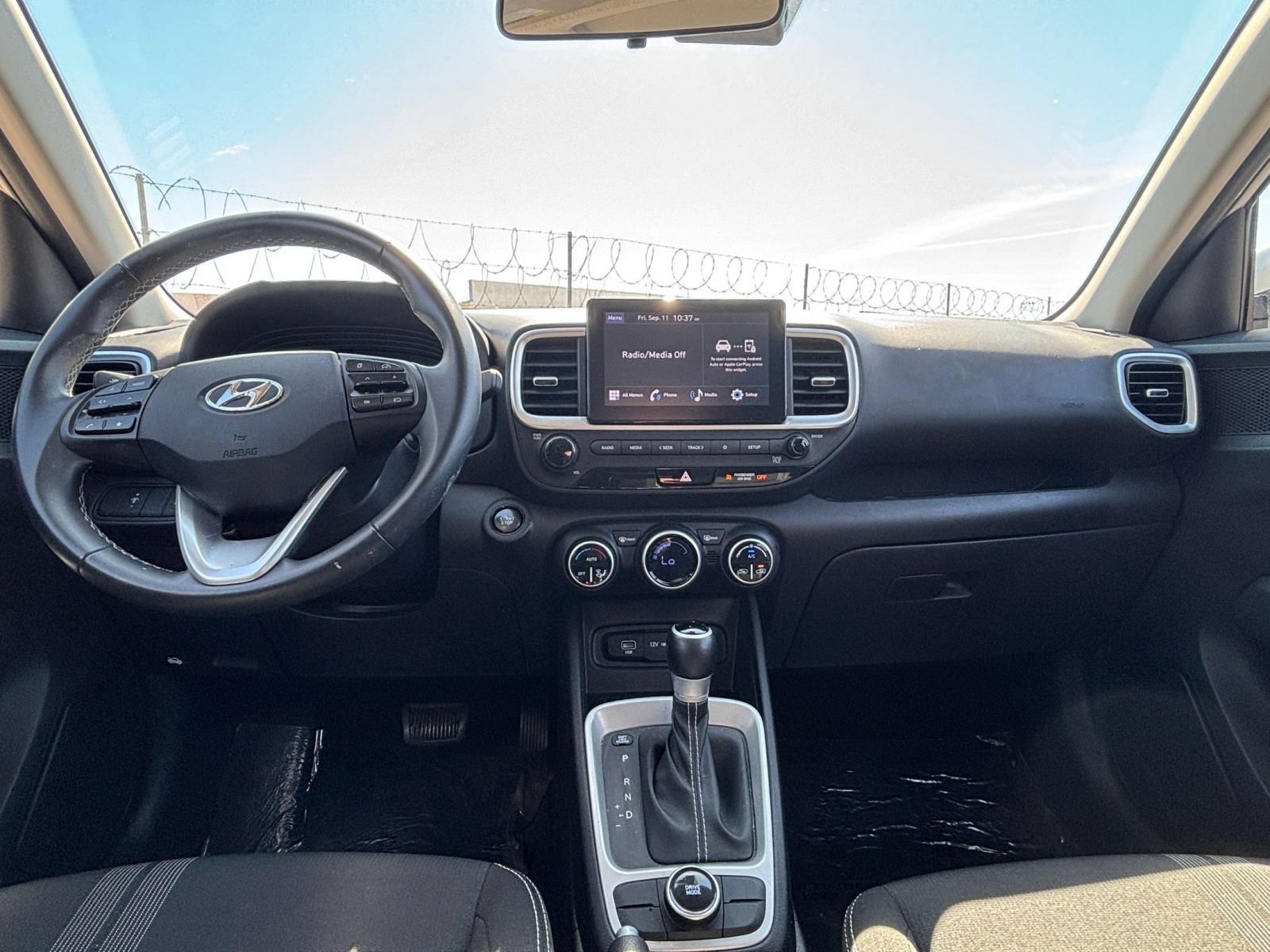 Thumbnail: 2025 Hyundai Venue - 32
