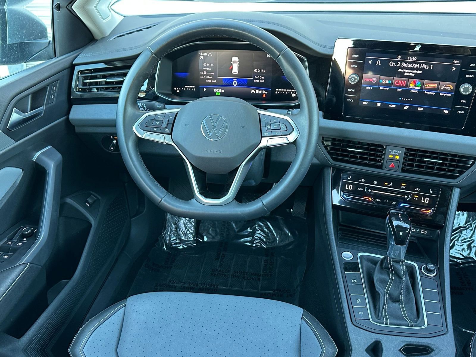 Thumbnail: 2025 Volkswagen Jetta - 34