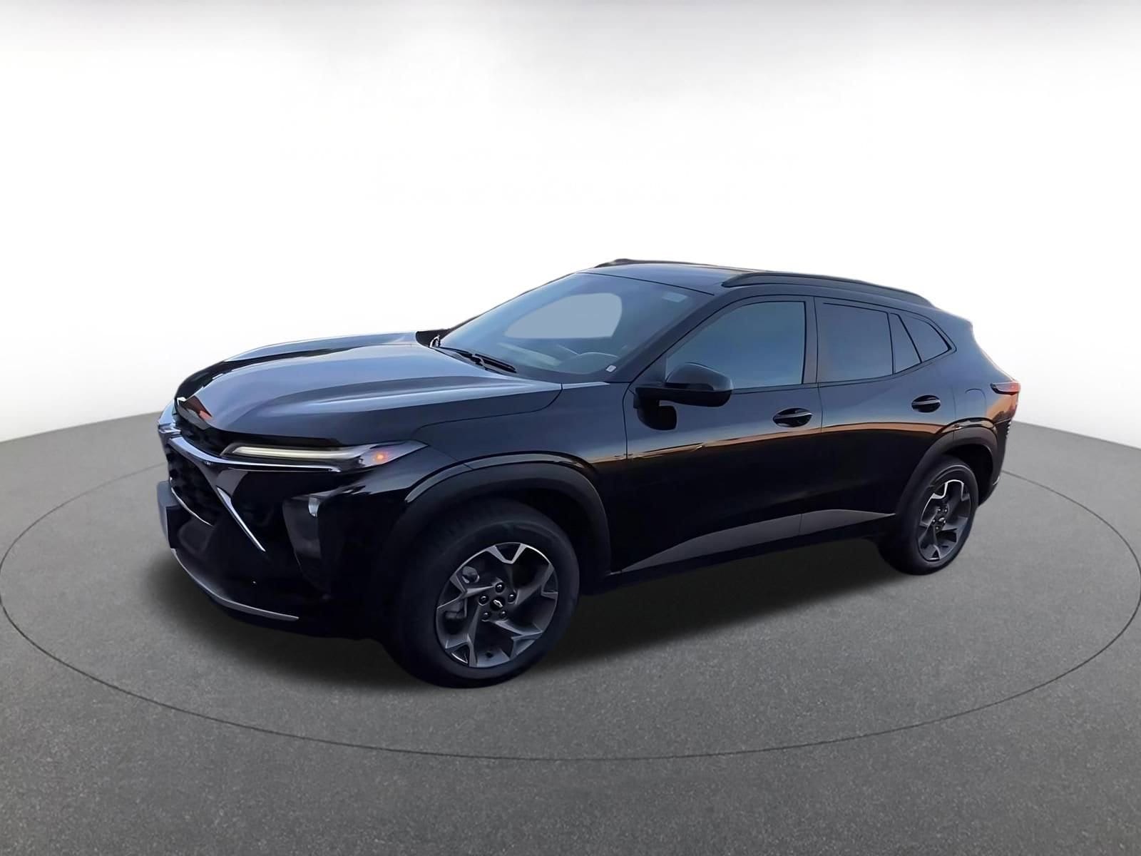 Thumbnail: 2025 Chevrolet Trax - 8