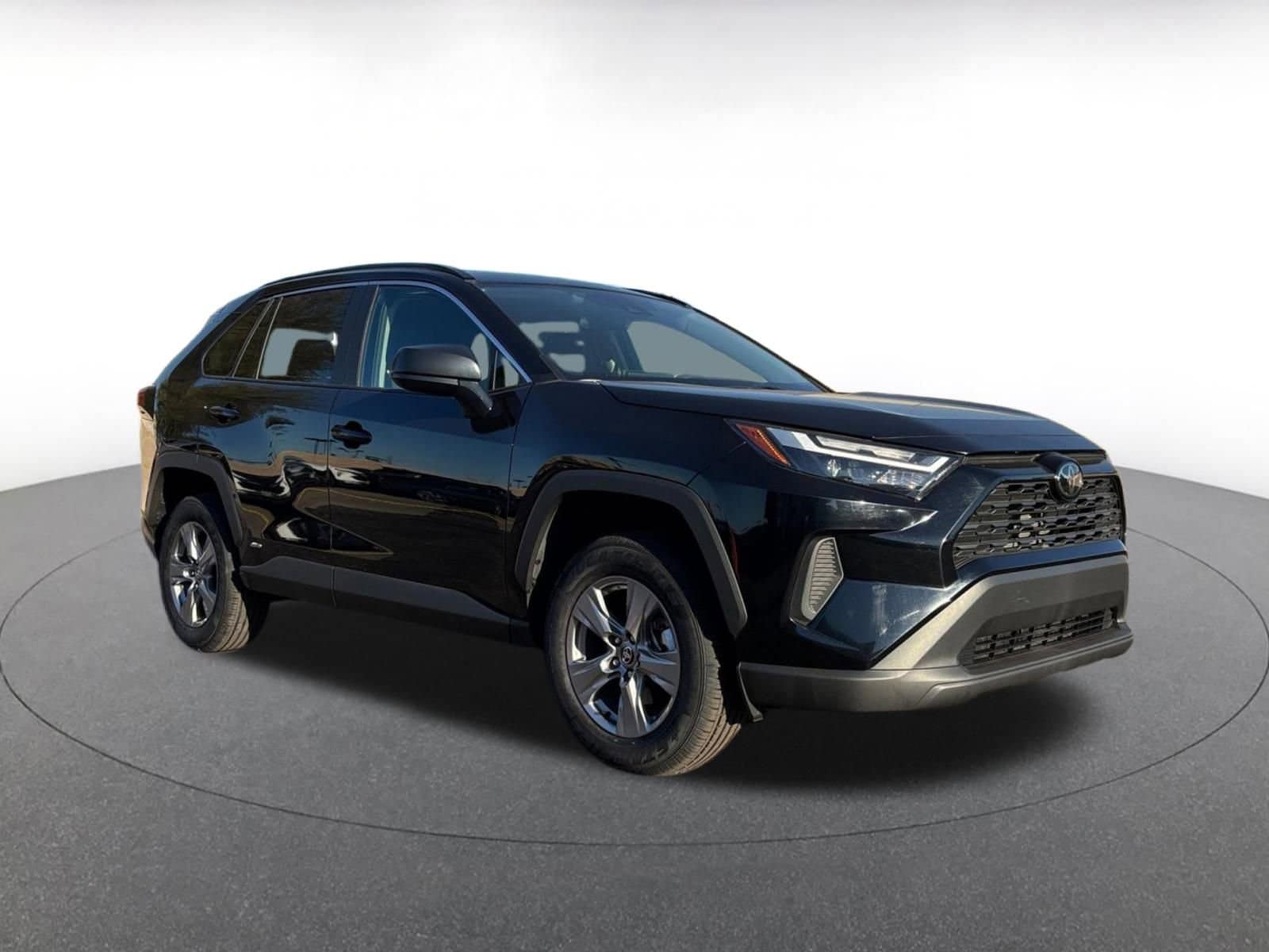 Thumbnail: 2025 Toyota RAV4 - 1