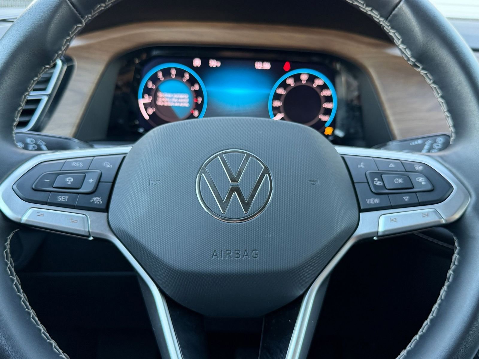 Thumbnail: 2025 Volkswagen Atlas - 30