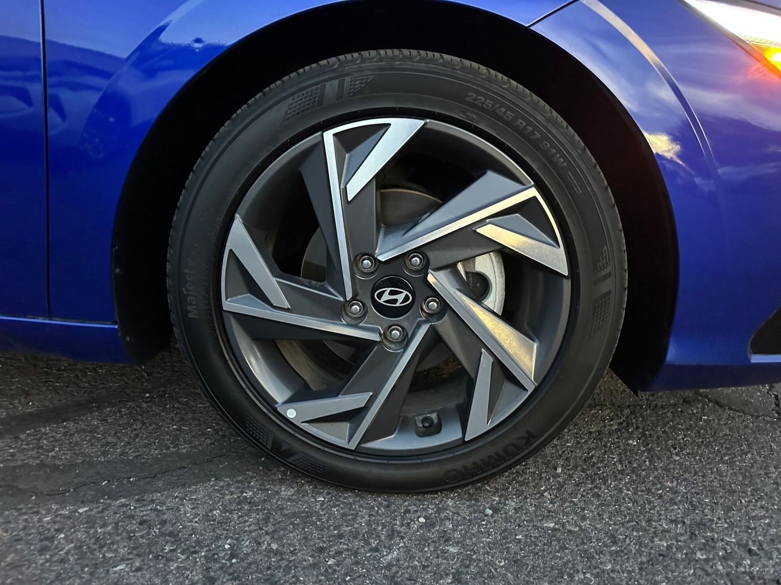 Thumbnail: 2025 Hyundai Elantra - 29