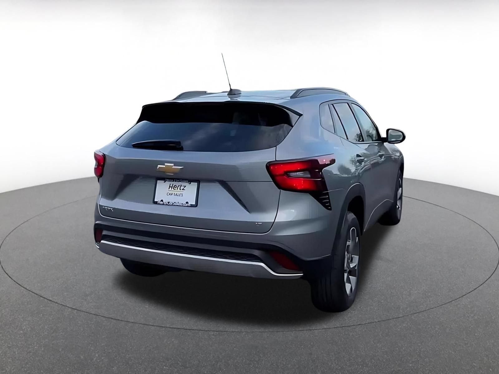 Thumbnail: 2025 Chevrolet Trax - 15
