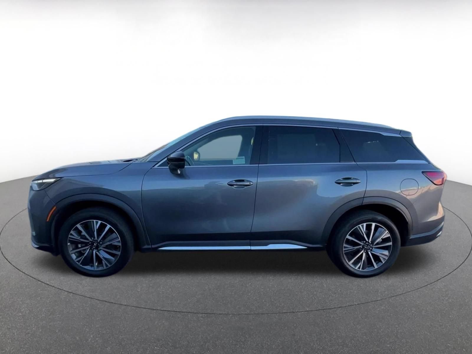 Thumbnail: 2026 INFINITI QX60 - 9
