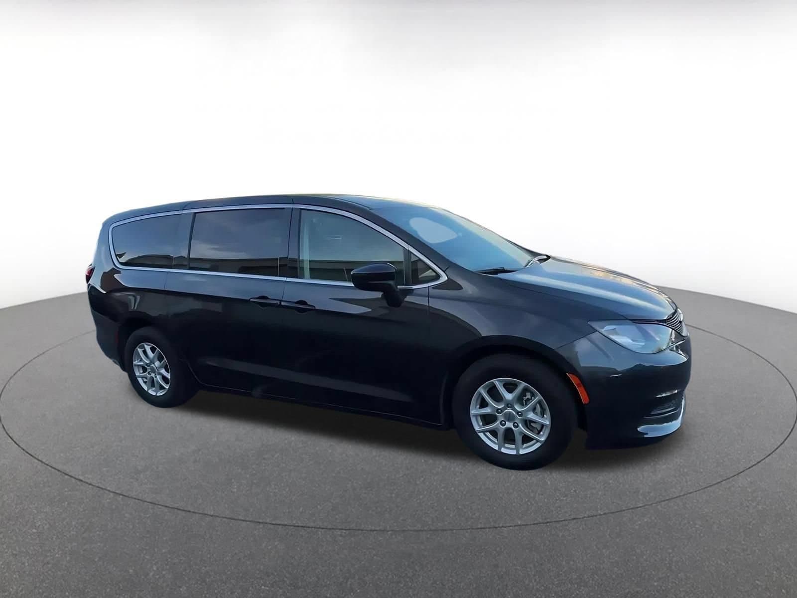 Thumbnail: 2023 Chrysler Voyager - 2