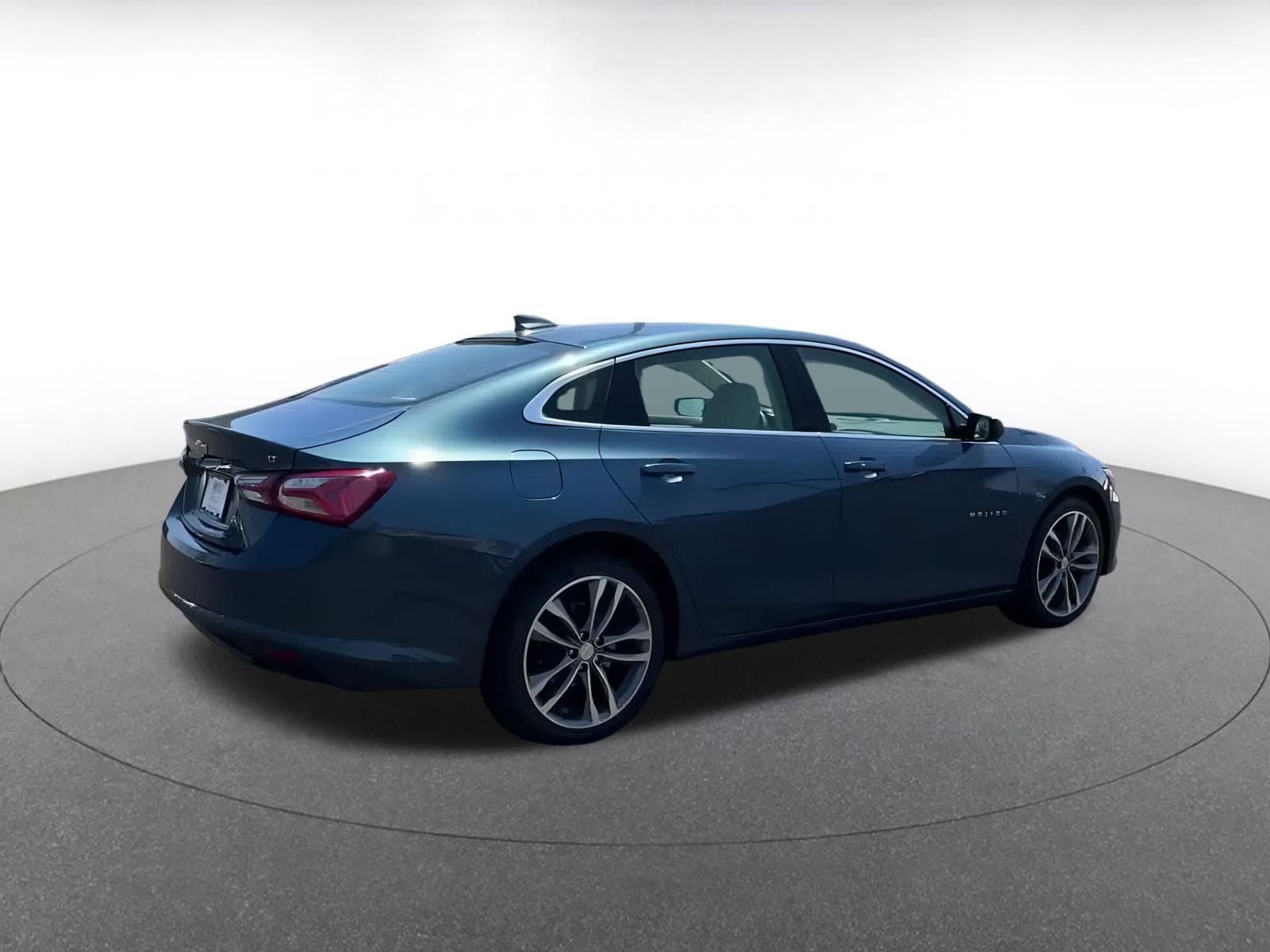 Thumbnail: 2024 Chevrolet Malibu - 14