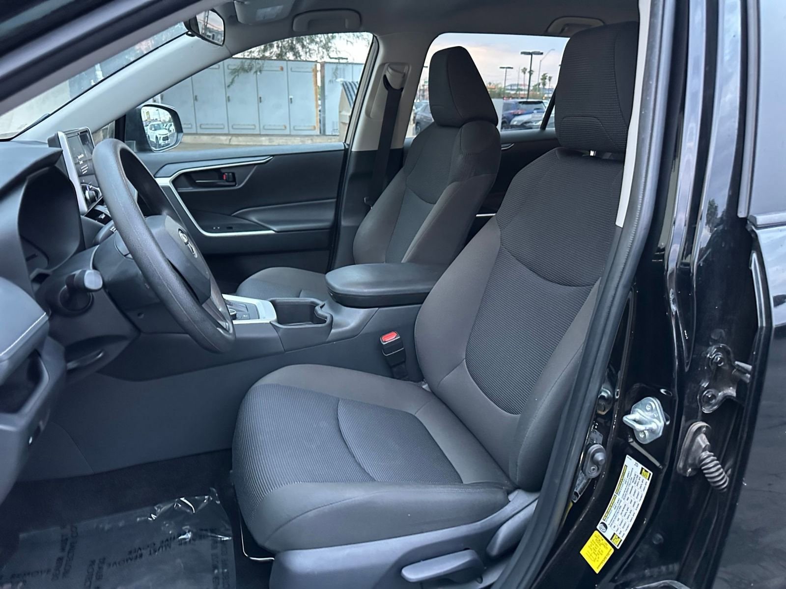 Thumbnail: 2025 Toyota RAV4 - 35