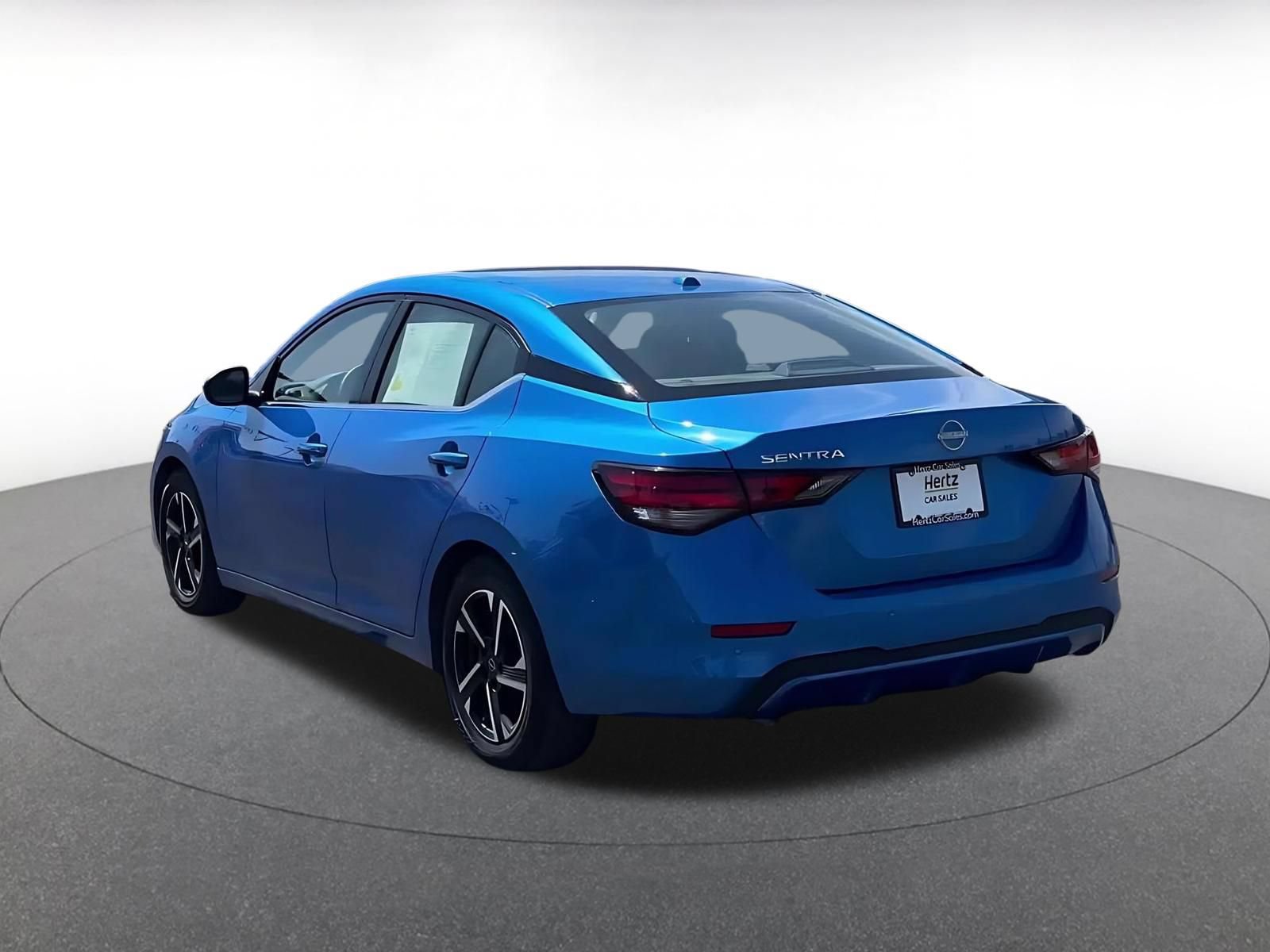 Thumbnail: 2025 Nissan Sentra - 9