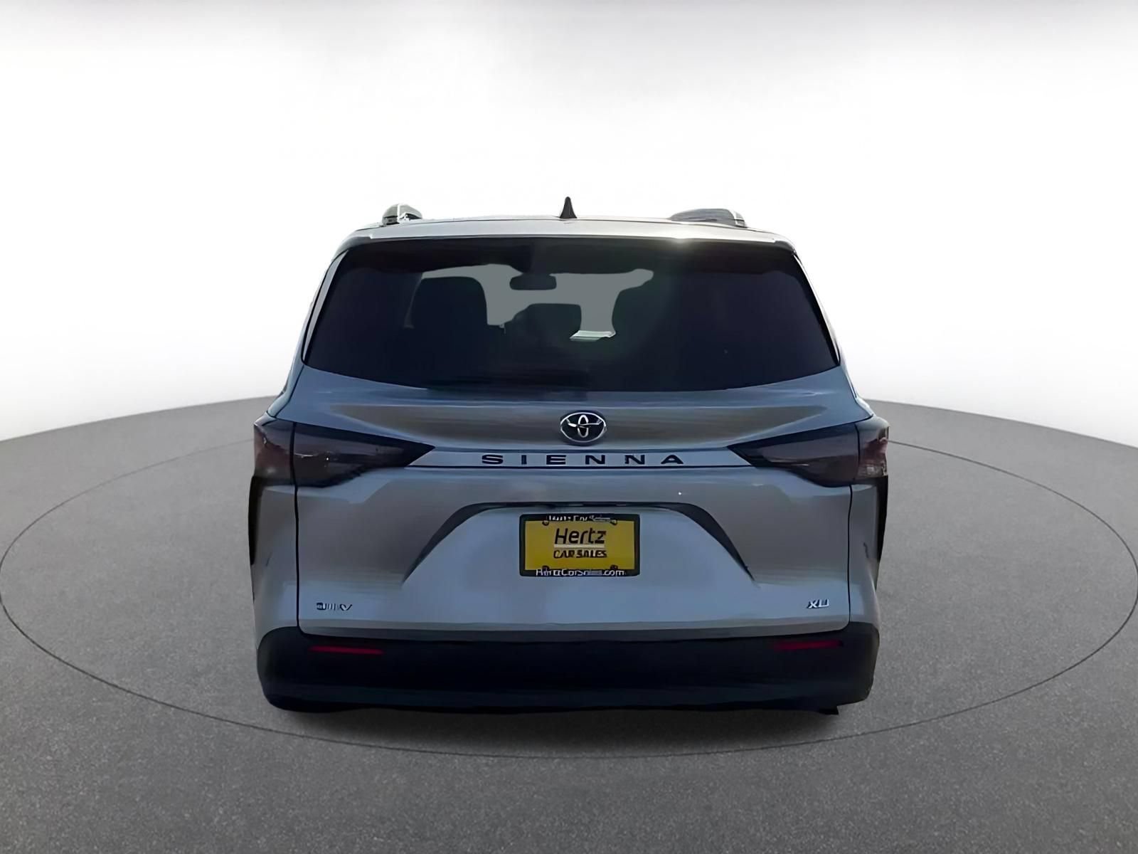 Thumbnail: 2025 Toyota Sienna - 12