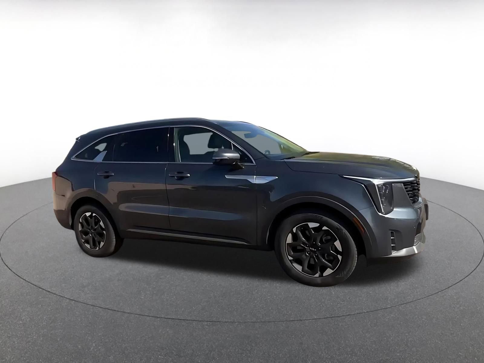Thumbnail: 2024 Kia Sorento - 2