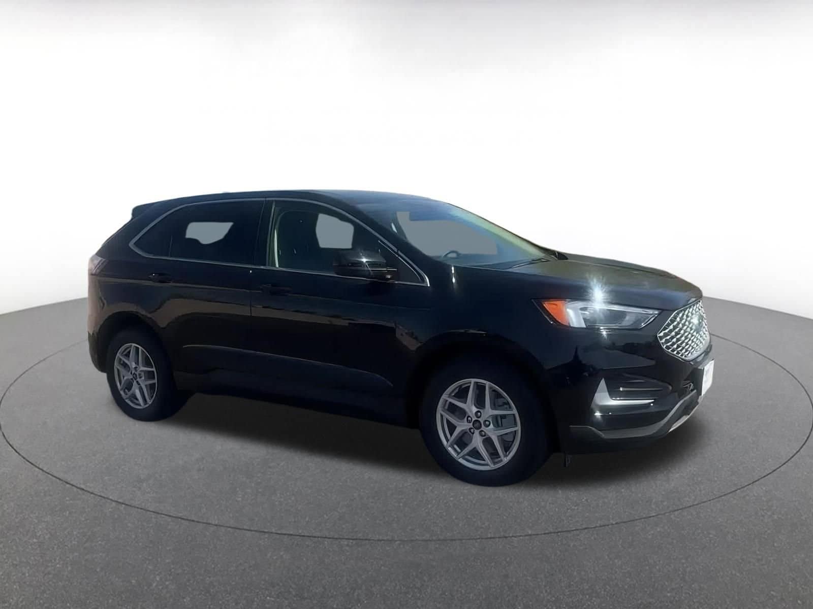 Thumbnail: 2024 Ford Edge - 2