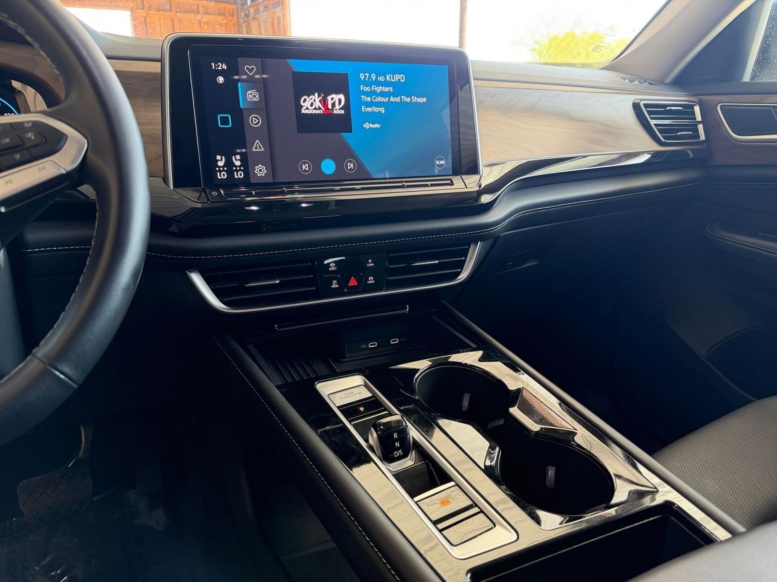 Thumbnail: 2025 Volkswagen Atlas - 17