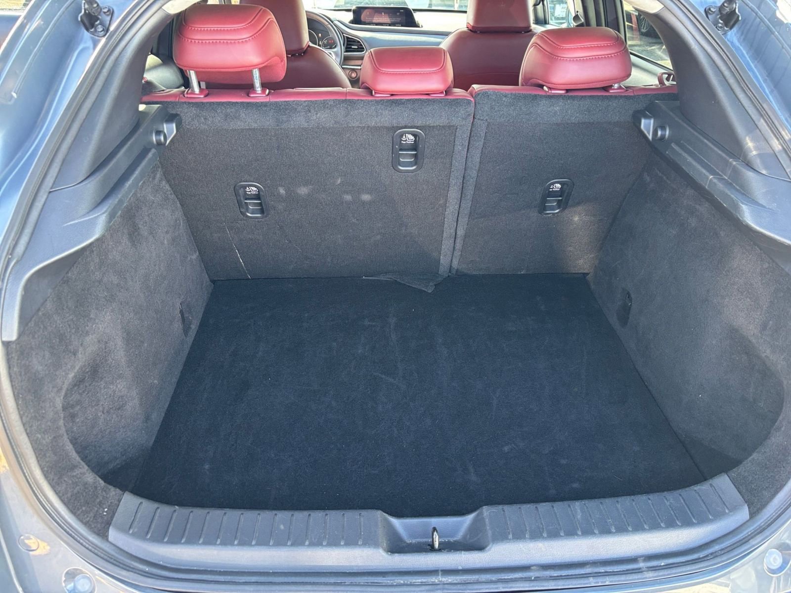 Thumbnail: 2025 Mazda CX-30 - 32